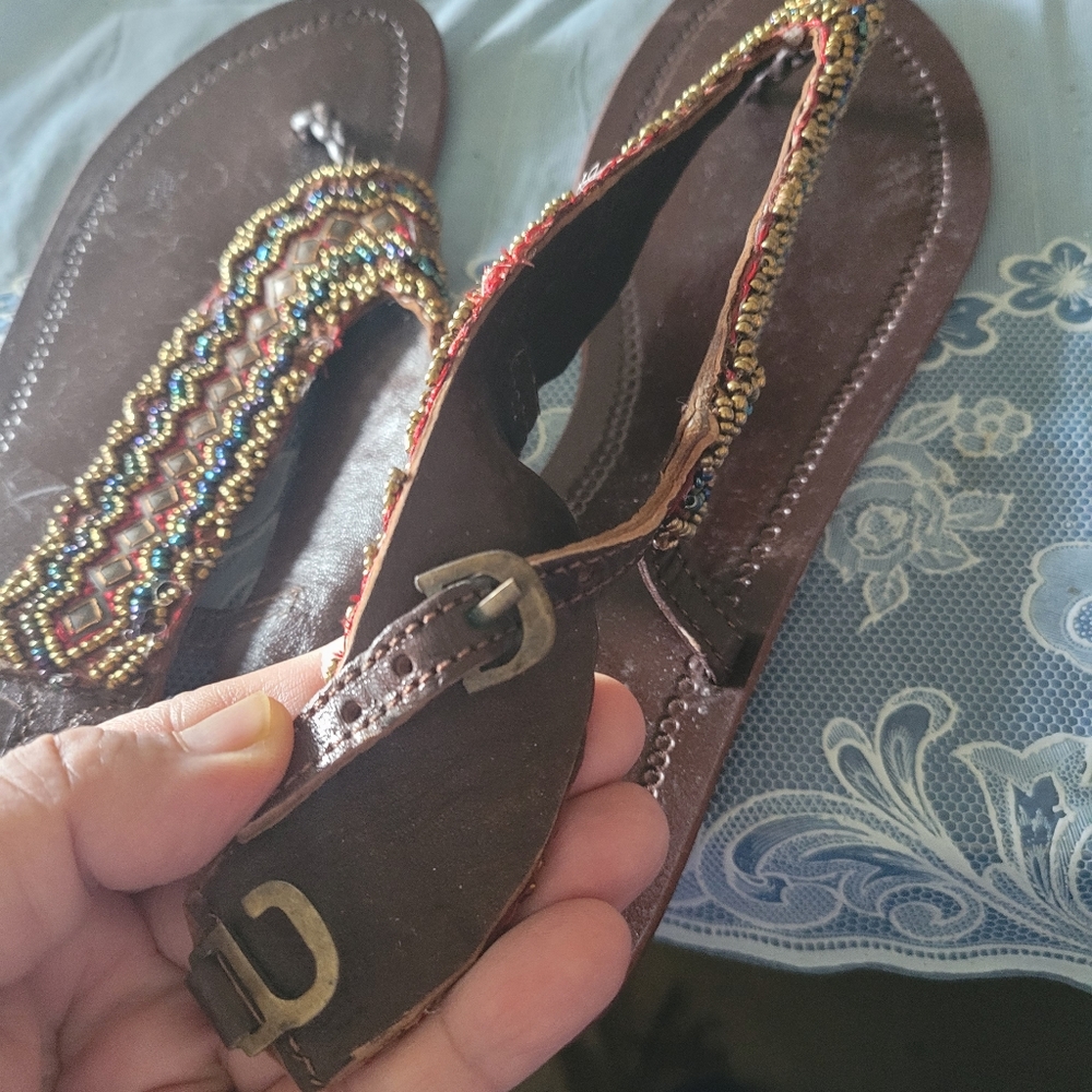 Slipper - Picture 3 of 3